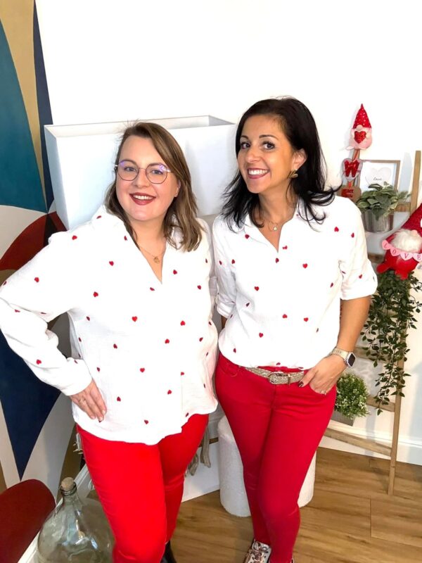 Chemise Blanche avec Cœur Rouge – Image 2