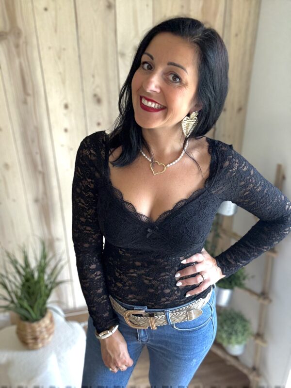 Haut dentelle noir