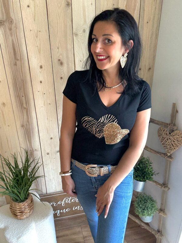 T-shirt Cœurs Dorés – Image 4
