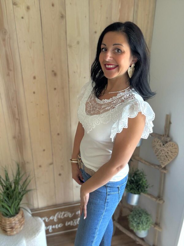 Top blanc dentelle