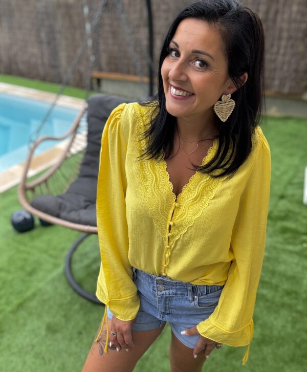 Blouse Jaune brodée