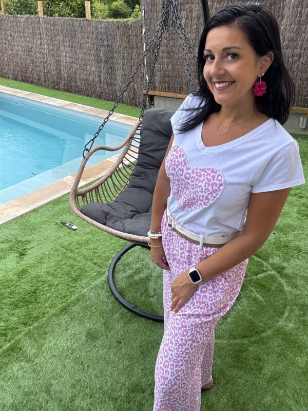 T-shirt "Cœur léopard" - Rose ou Kaki – Image 3