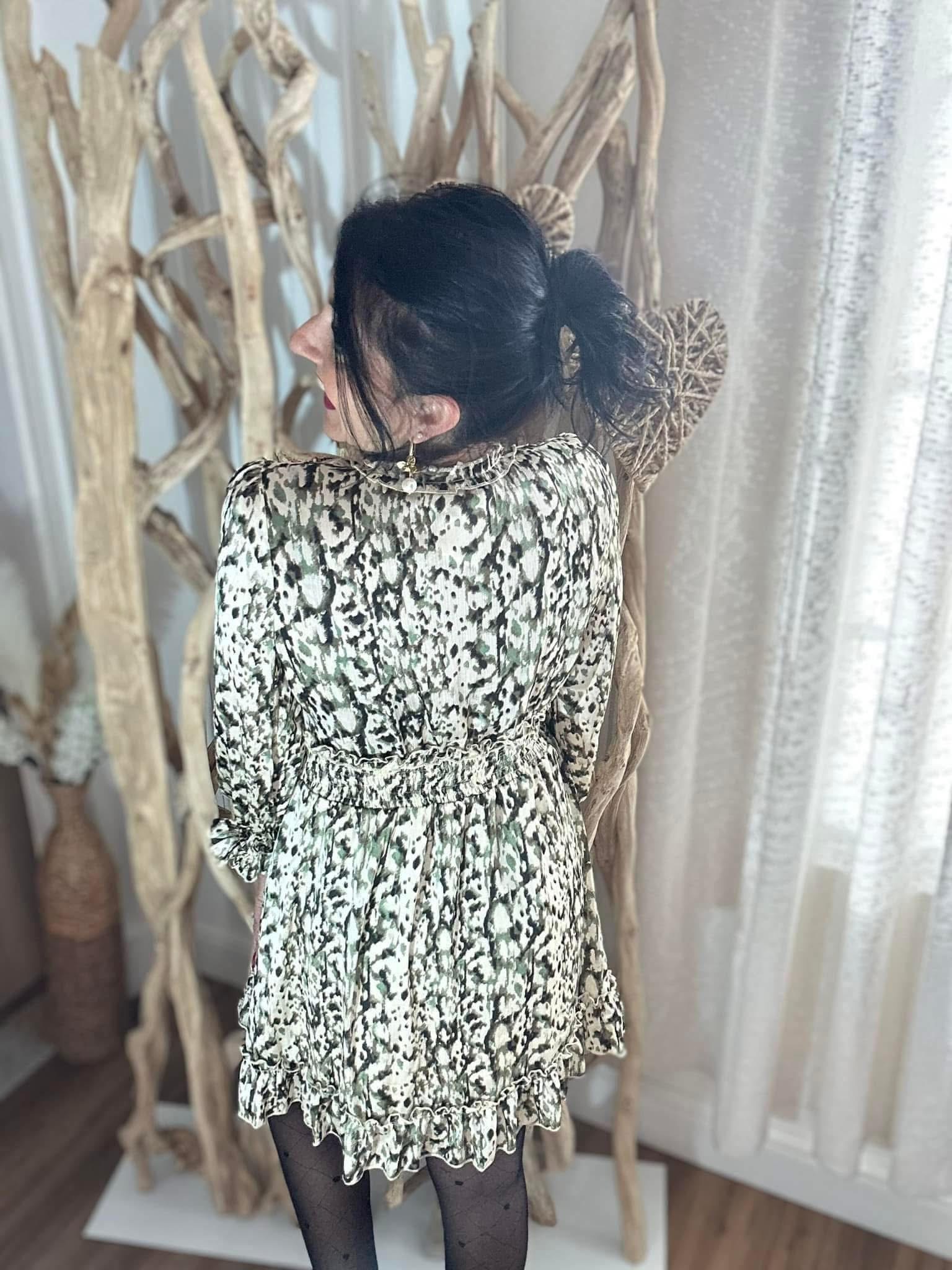 Robe imprimée fluide – Tons vert & écru 🌿 – Image 2